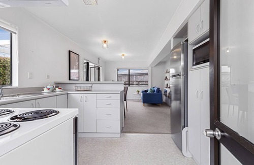 Orewa Cottage | Orewa Estuary Retreat - Orewa Downstairs Unit