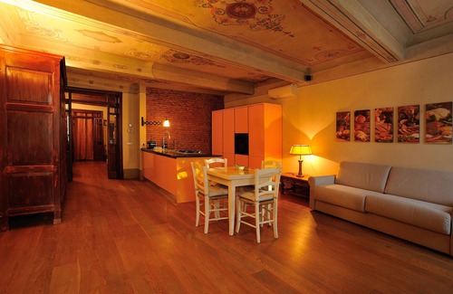 Old Town Apartment | Orfeo's House