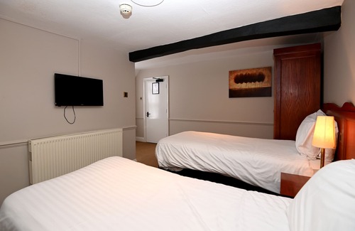 New Forest District Hotel | Original White Hart, Ringwood by Marston's Inns