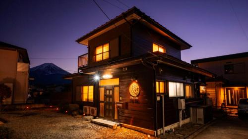 Fujikawaguchiko Villa | OriOri House Hotel Mt Fuji view 全室富士山ビューの貸切り宿 折々