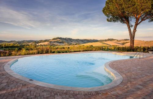 Lajatico Apartment | Orizzonti Toscani new apartment with view and pool