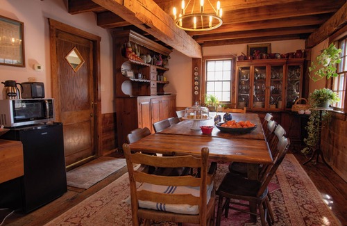 Spottswood House | Osceola Mill is a boutique inn located in the Shenandoah Valley 20 minutes from Lexington and Staunton.