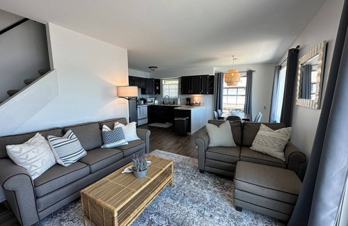 Oscoda House | Oscoda Lake House : waterfront, 4 beds