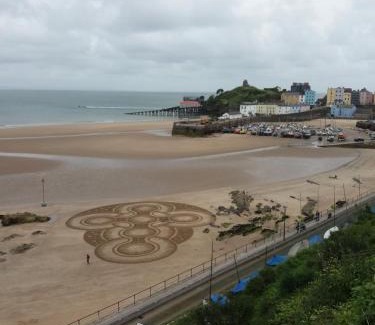 Tenby House | Osnok