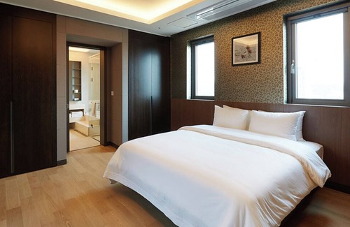 Yeongi-gun Hotel | Osong H Hotel Sejong City