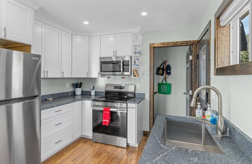 Estes Park Cabin | Osprey Cabin- Newly remodeled- Cabin-Amazing Views