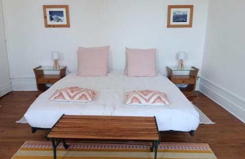 Lezat-sur-Leze House | Ostal Arriatge