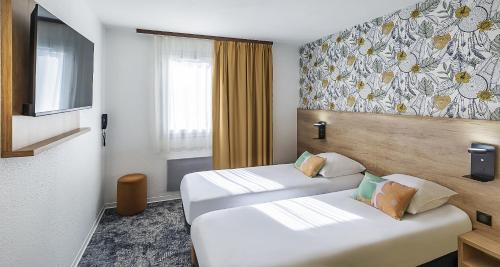 Le Hameau Hotel | Ostal Pau Universite - Sure Hotel Collection by Best Western