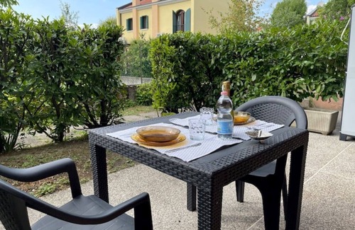 San Trovaso Apartment | OTB 5 - Romantic studio apartment for couples with Garden between Venice and Treviso