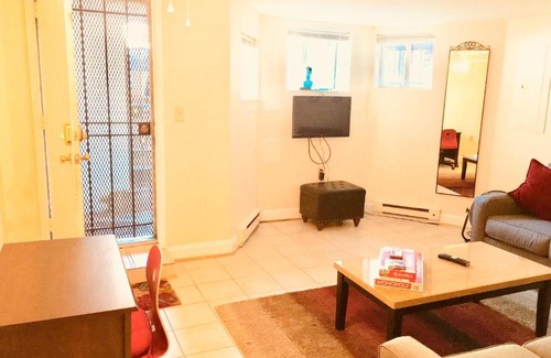 Eckington Apartment | Otis’ Place a Home-base in Washington, D.C.