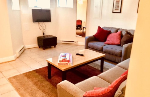 Eckington Apartment | Otis’ Place a Home-base in Washington, D.C.