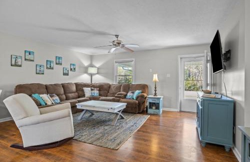 Straits House | Otter Banks Retreat home