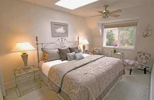 Rosario Bed & Breakfast | Otter's Pond Bed and Breakfast