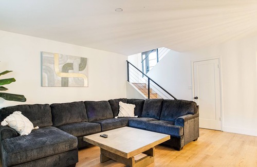 Park Scottsdale Four House | Our home is beautifully decorated with modern touches to make you feel at home