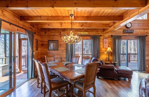 Hidden Lake House | Our Neck of the Woods at Hidden Lake