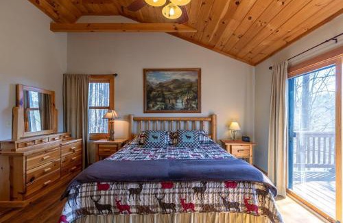 Hidden Lake House | Our Neck of the Woods at Hidden Lake