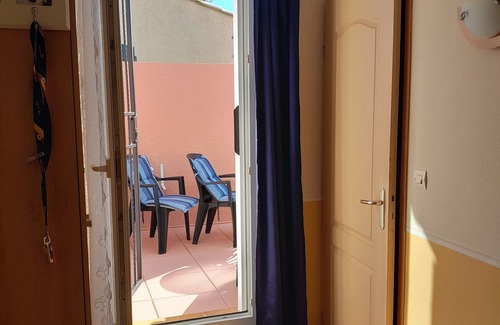 Gruissan House | Our vacation home is located on the promenade & on the beach of Gruissan.