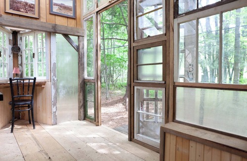 Woodridge RV Rental | Outlier Inn Tiny House 4 on Farm Upstate Catskills