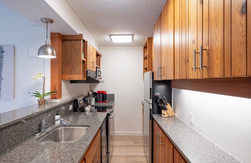 Moose Wilson Road Condo | Outpost: Hollyhock 2013