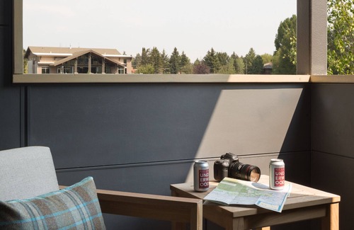 Jackson Condo | Outpost: One Town Hill 202 - Base of Snow King Mtn