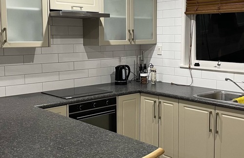 Torbay Apartment | Outstanding Views, Private Unit On 1st Floor in Torbay