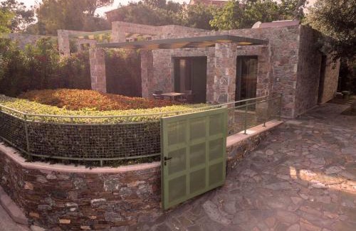 Plomari House | Ouzo Stone Studio