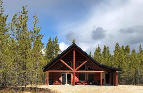 Valemount Villa | Overlook