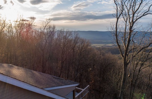 Rileyville House | Overlook Mountain Supercabin