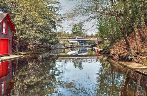 Inlet Cottage | Overlook on 5th - The Cottage