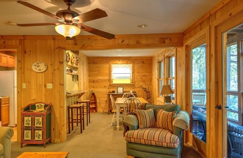 Inlet Cottage | Overlook on 5th - The Cottage