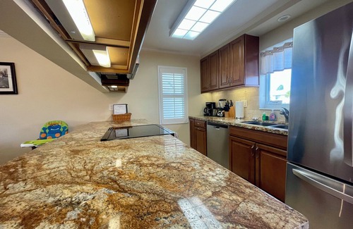 Key Largo Villa | Overlooking Pool Free Golf Cart Free Kayaks Pickleball