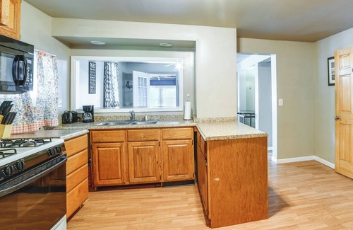 Owego House | Owego Vacation Rental Near Downtown & River!