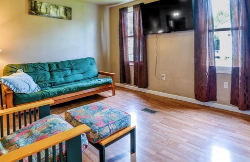 Owego House | Owego Vacation Rental Near Downtown & River!