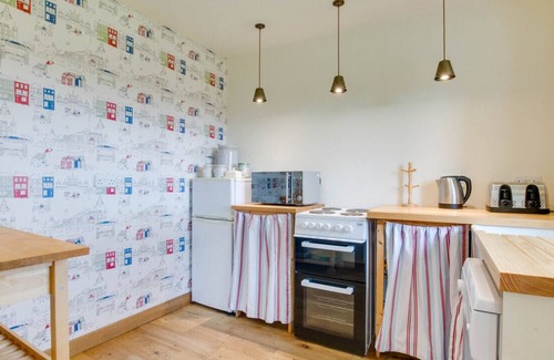 Sedlescombe House | Owl Barn - Two Bedroom House, Sleeps 4