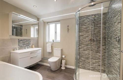 St Leonards Apartment | Owl Corner by Grandeur Property