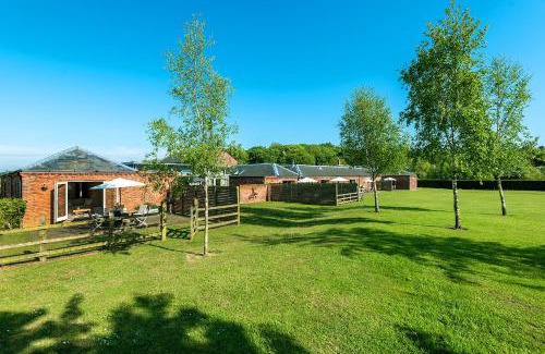 Sculthorpe House | Owl