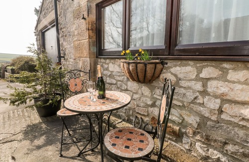 Newton Grange Cottage | OXDALES COTTAGE, family friendly, with a garden in Alsop Moor