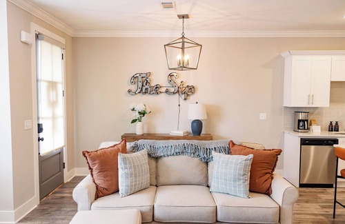 Oxford House | Oxford Edit | King BDs (Purple), Mins to Campus