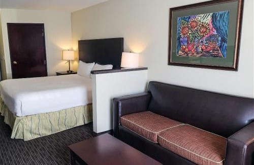 Hayden Island Hotel | Oxford Suites Portland - Jantzen Beach
