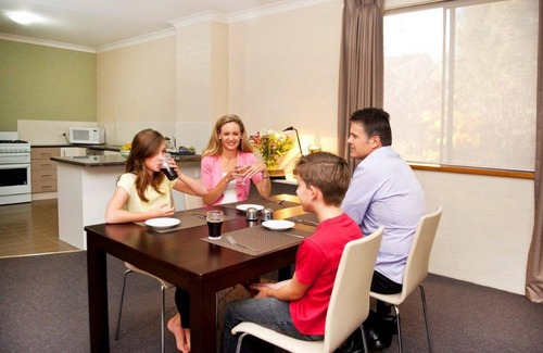 Kingston Apartment | Oxley Court Serviced Apartments