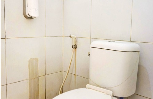 Pelabuhan Ratu Hotel | OYO 1187 Penginapan Bunda