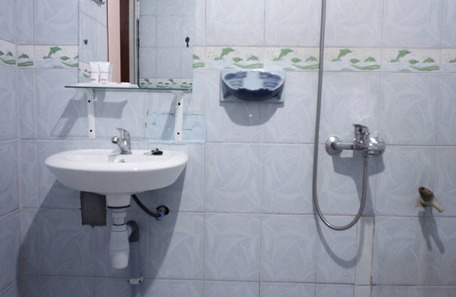 Lhokseumawe Hotel | OYO 2180 Vina Vira Hotel