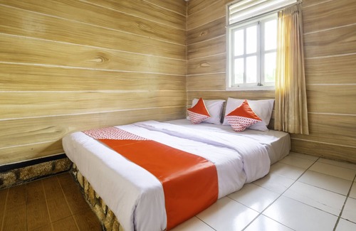 Cikidang Hotel | OYO 2278 Cikidang Hunting Resort