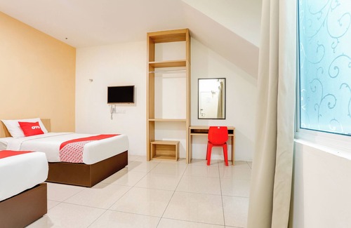 Batu Ferringhi Hotel | OYO 497 ESQ Ferringhi Hotel