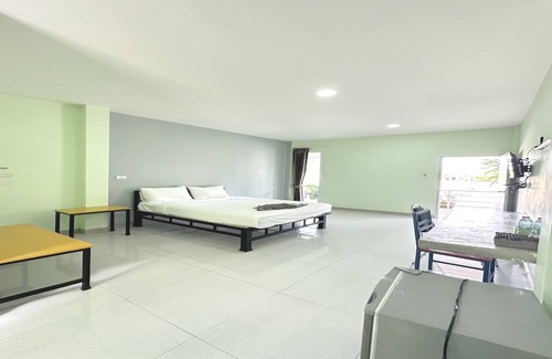 Sakon Nakhon Hotel | OYO 75467 Baan Siripornchai 2