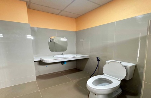 Sakon Nakhon Hotel | OYO 75467 Baan Siripornchai 2