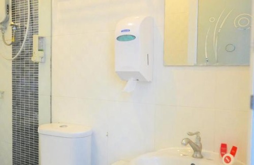 Bintulu Hotel | OYO 89457 682 Lodge