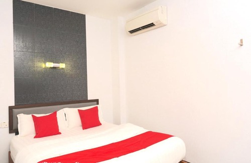 Bintulu Hotel | OYO 89457 682 Lodge