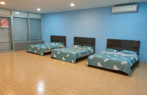 Saratok Hotel | OYO 90275 Meow Homestay