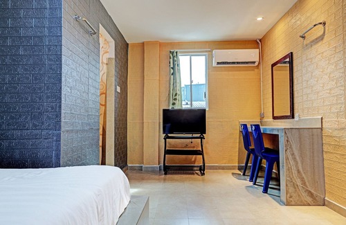 Sibu Hotel | OYO 90604 City Hotel